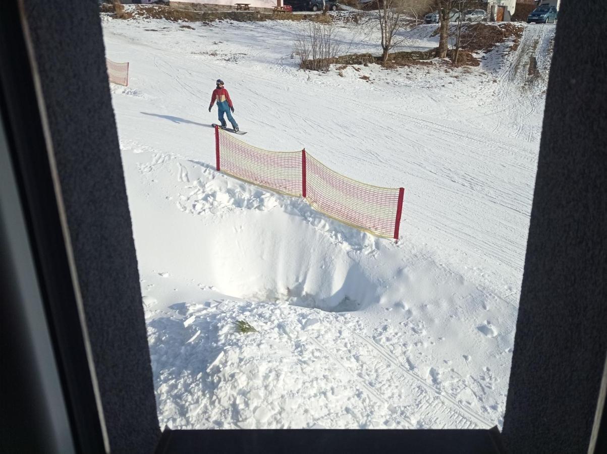 SKI Apartmány Nymburska chata Pec pod Snezkou Exterior foto